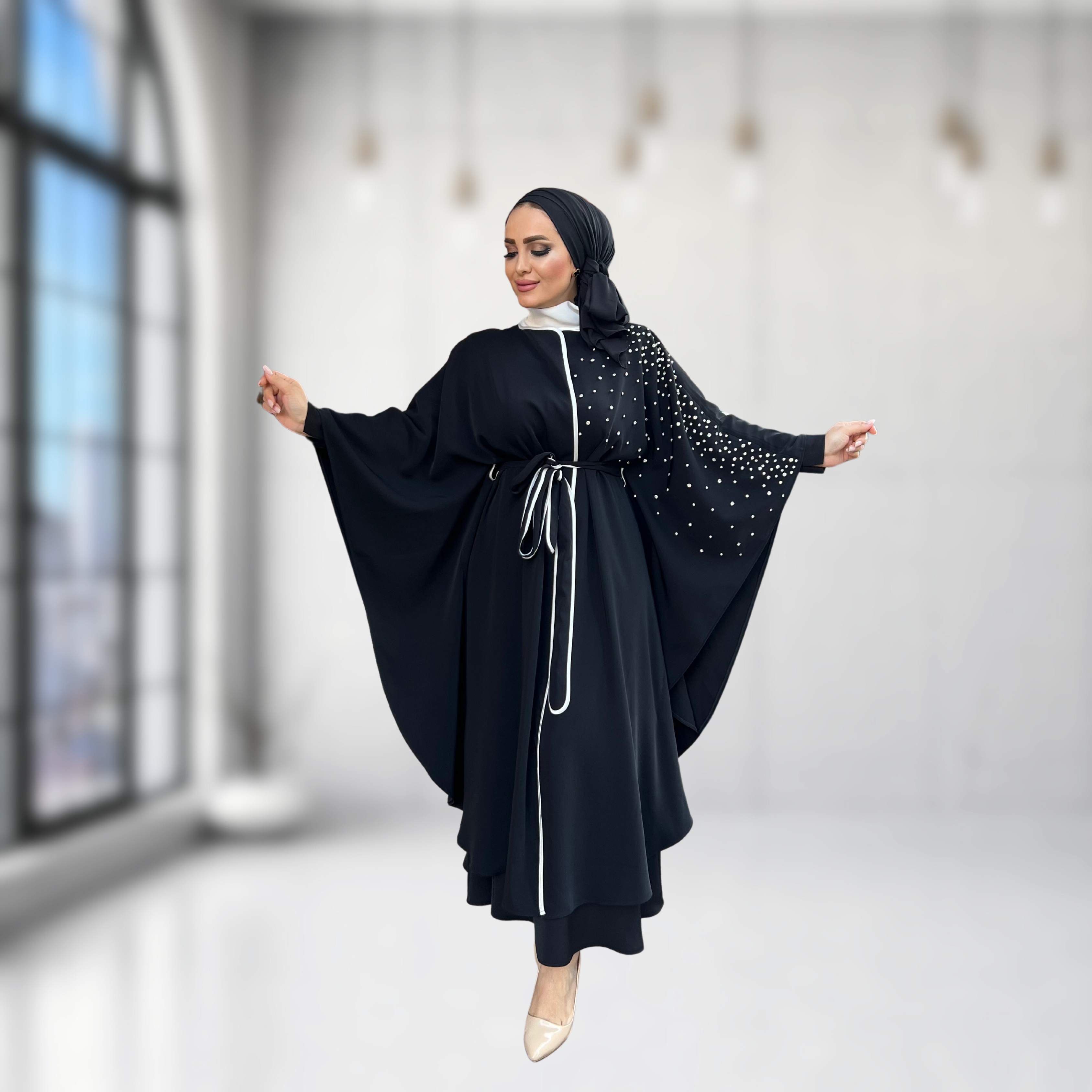 Swarovski Detaylı Siyah Kap