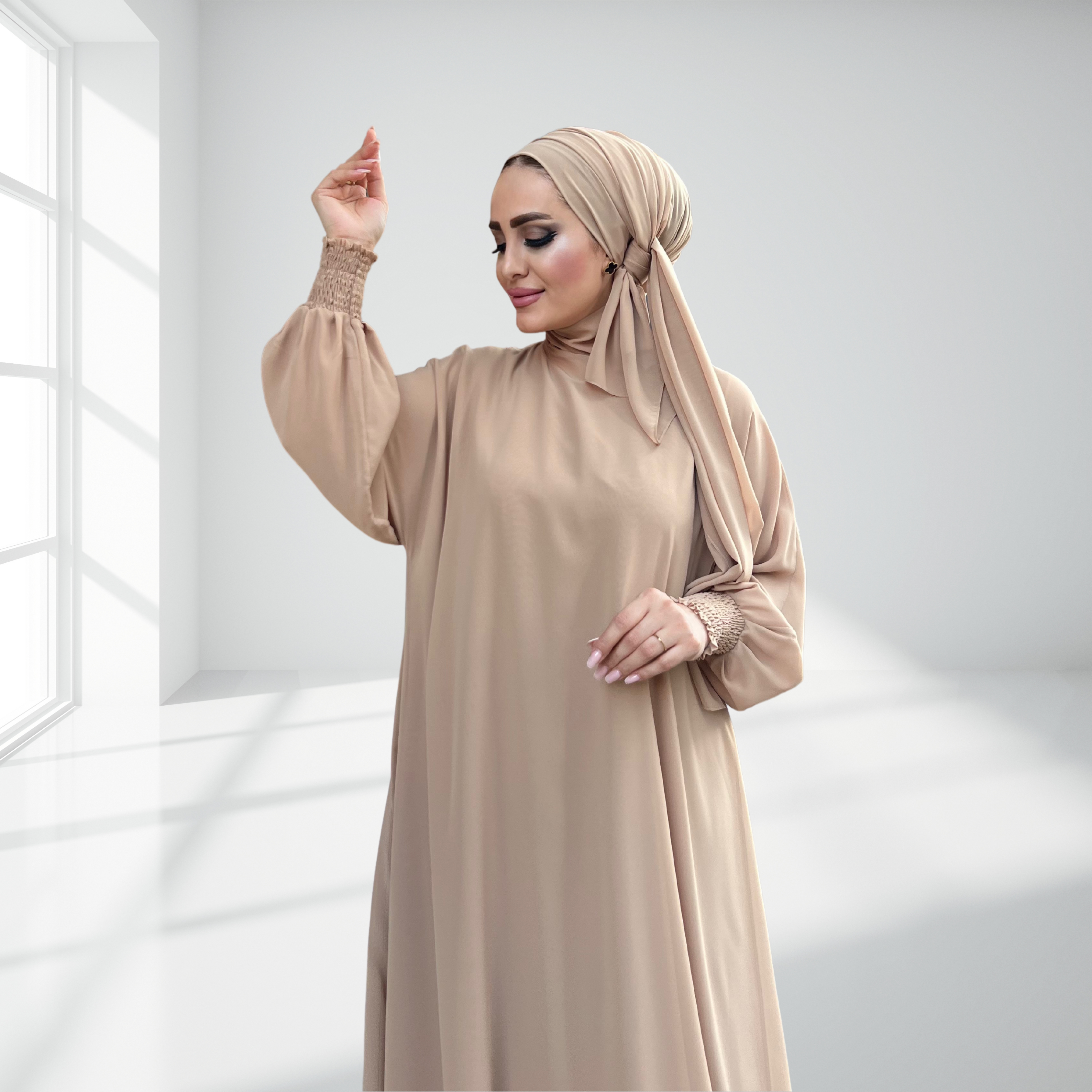 Krem Çift Kat Şifon Şallı Elbise