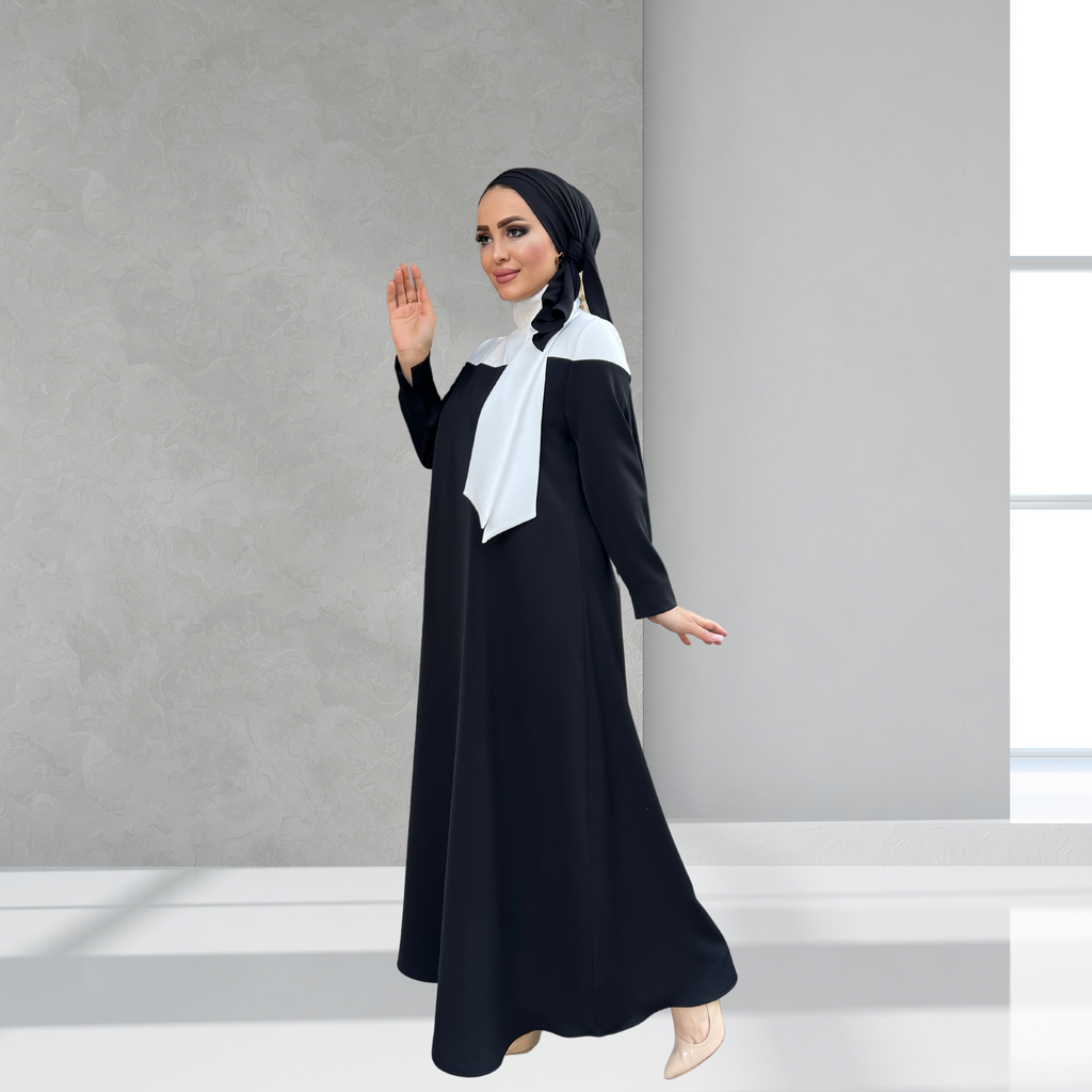 Siyah Beyaz Yaka ve Kol Detaylı Elbise