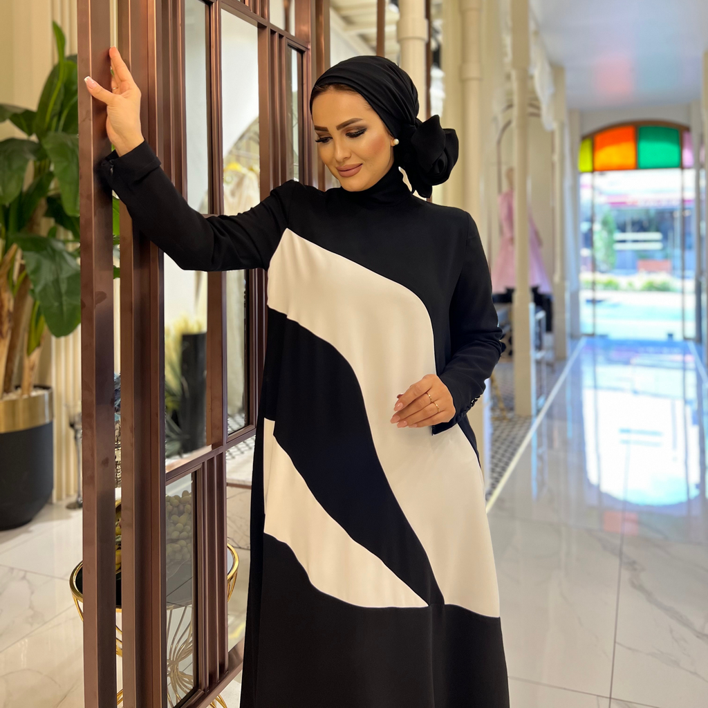 Siyah Beyaz Şeritli Elbise