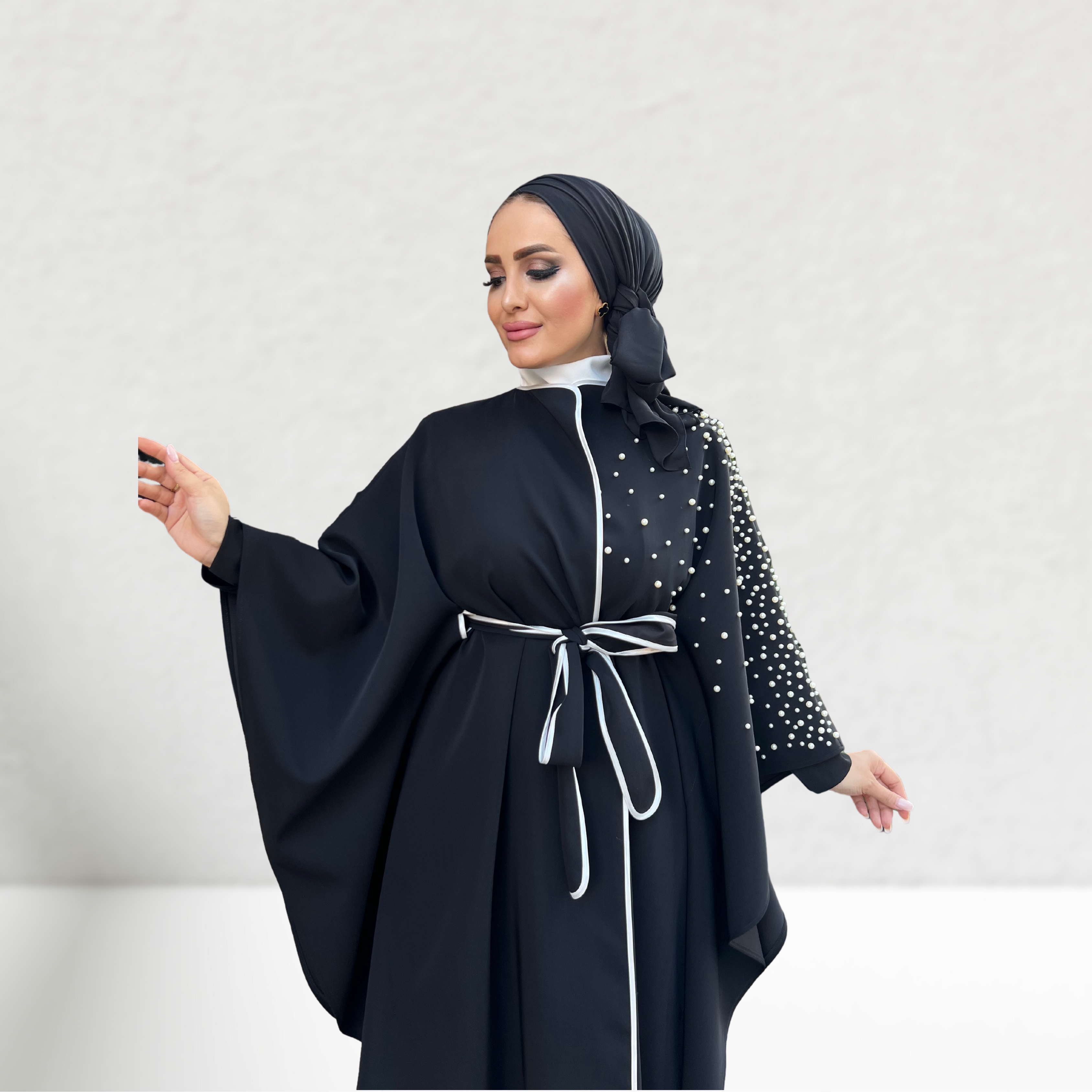 Beyaz İnci Detaylı Kap