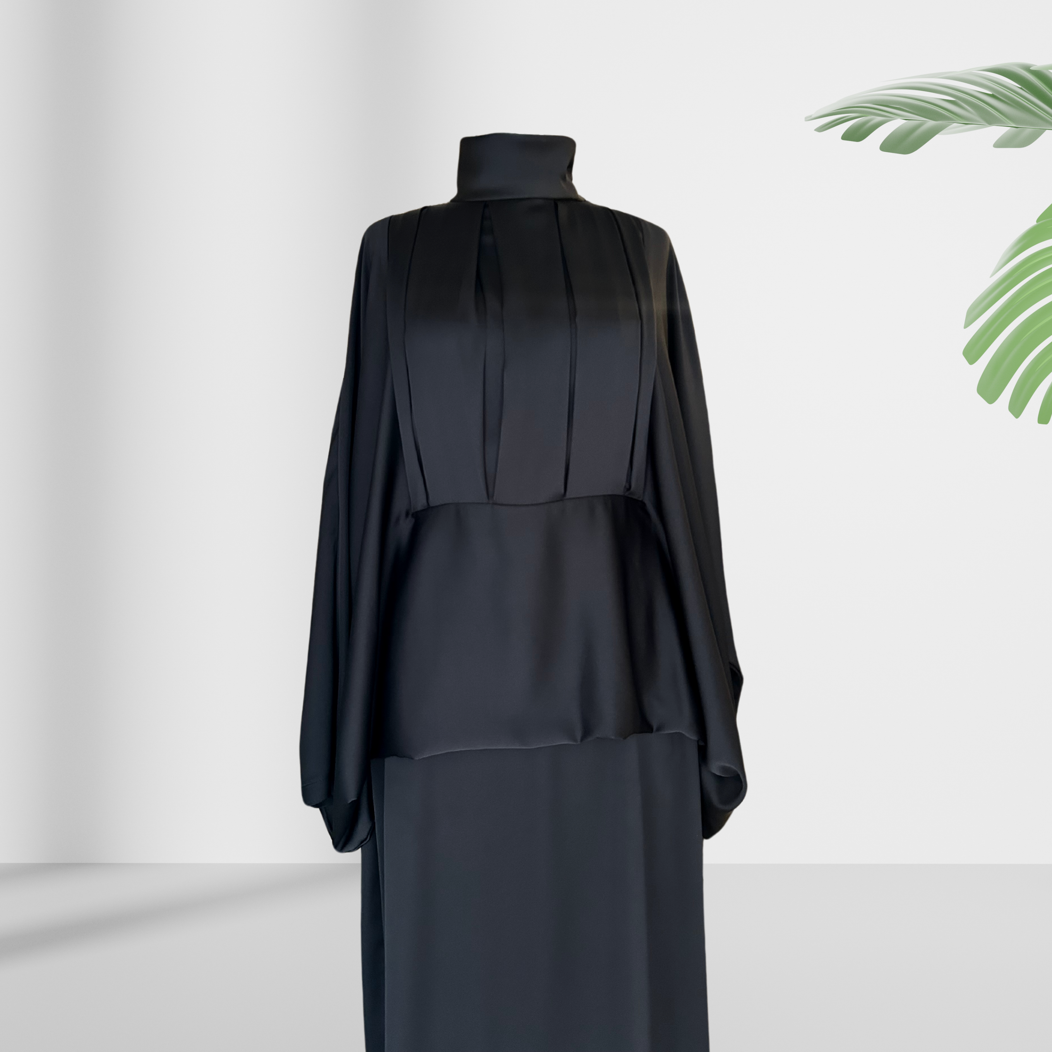 Kol ve Pile Detaylı Elbise – Siyah