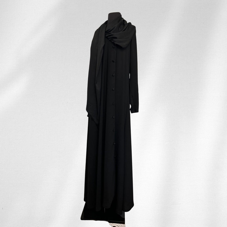 Dönen Yaka Siyah Elbise