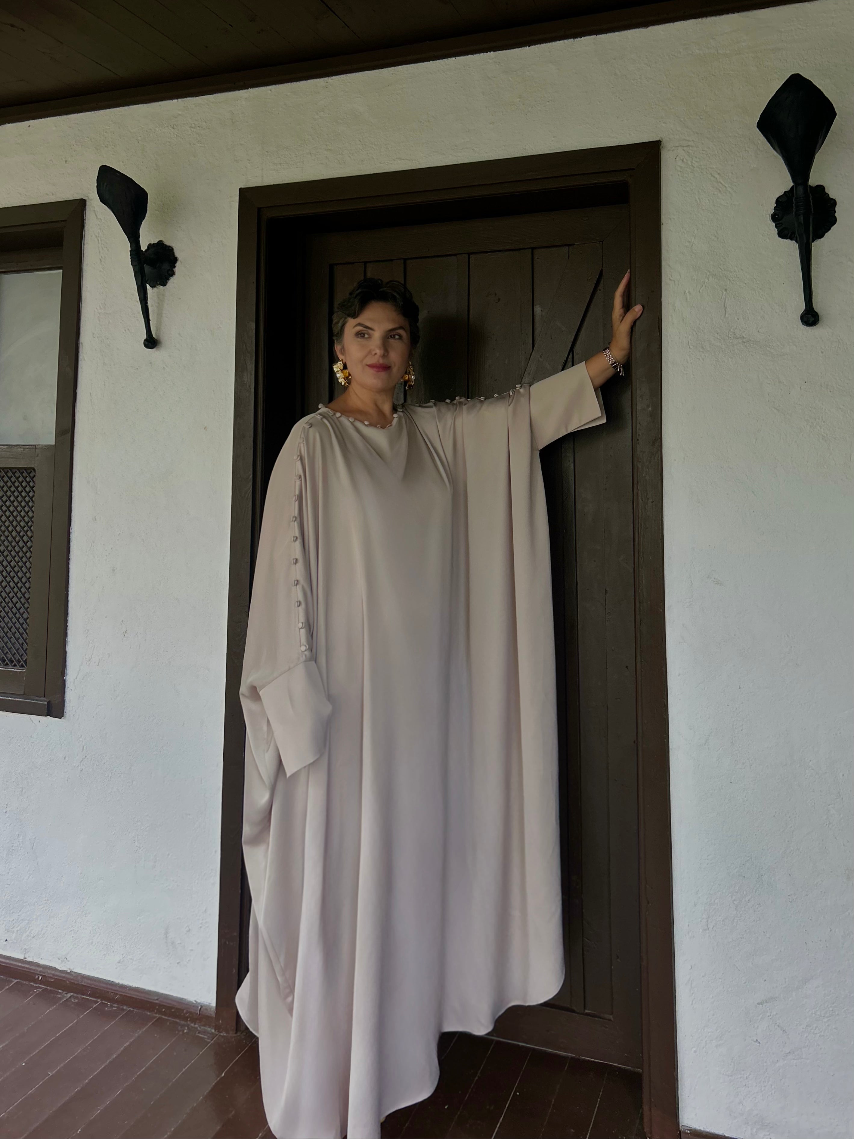 Düğme Detaylı Yarasa Kol Elbise