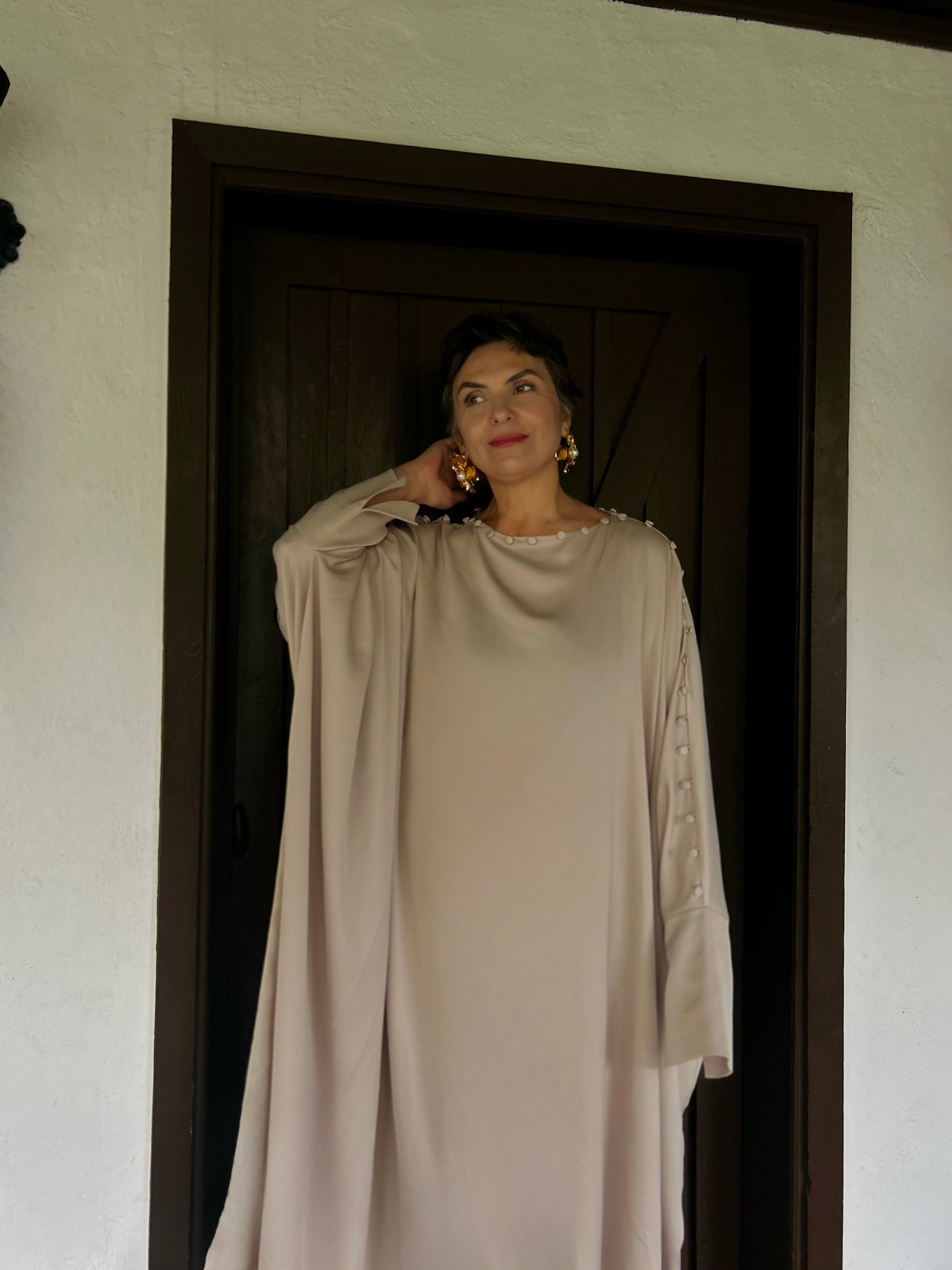 Düğme Detaylı Yarasa Kol Elbise