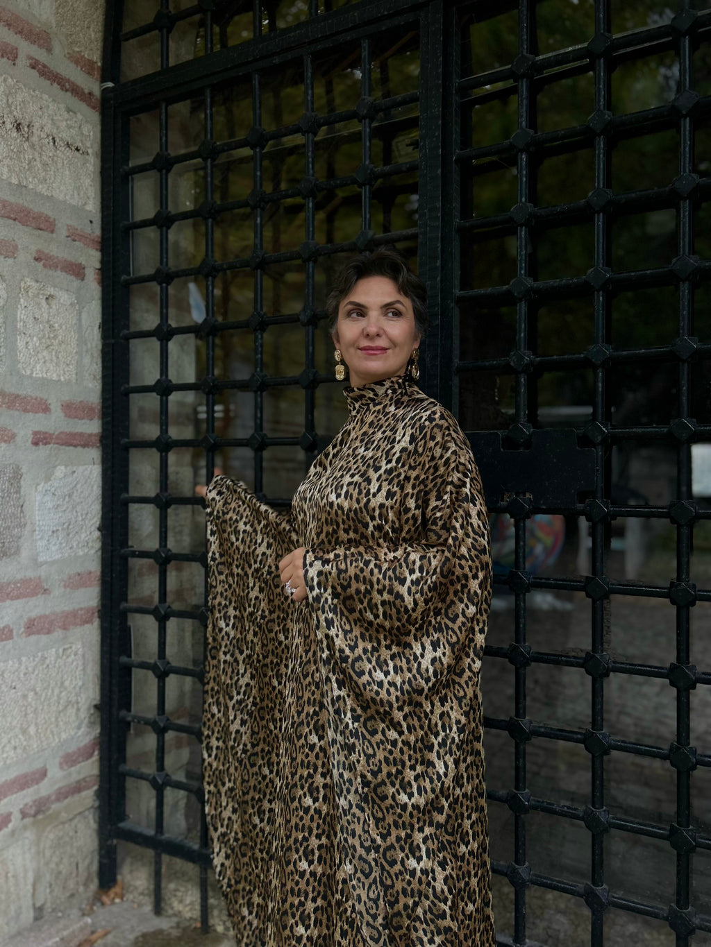 Leopar Yarasa Kol Elbise