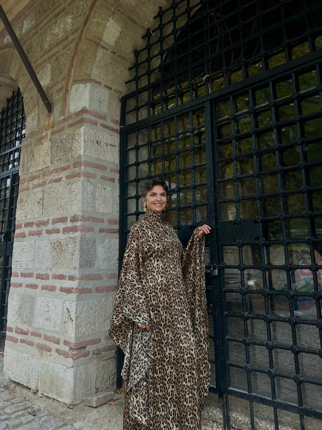 Leopar Yarasa Kol Elbise