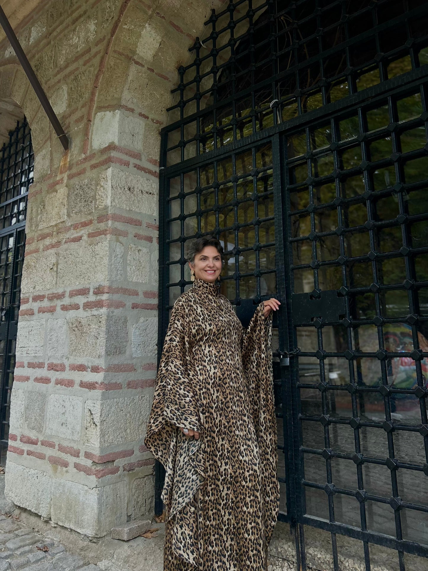 Leopar Yarasa Kol Elbise